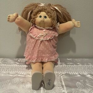 Vintage Cabbage 1982 Patch Kid Soft Sculpture Doll